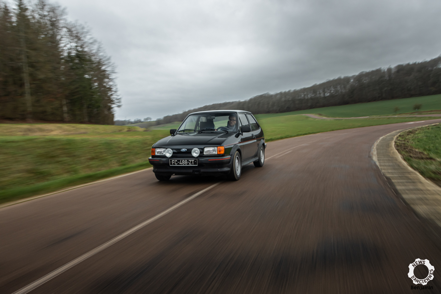 Ford Fiesta XR2, au volant d’une bombinette originale