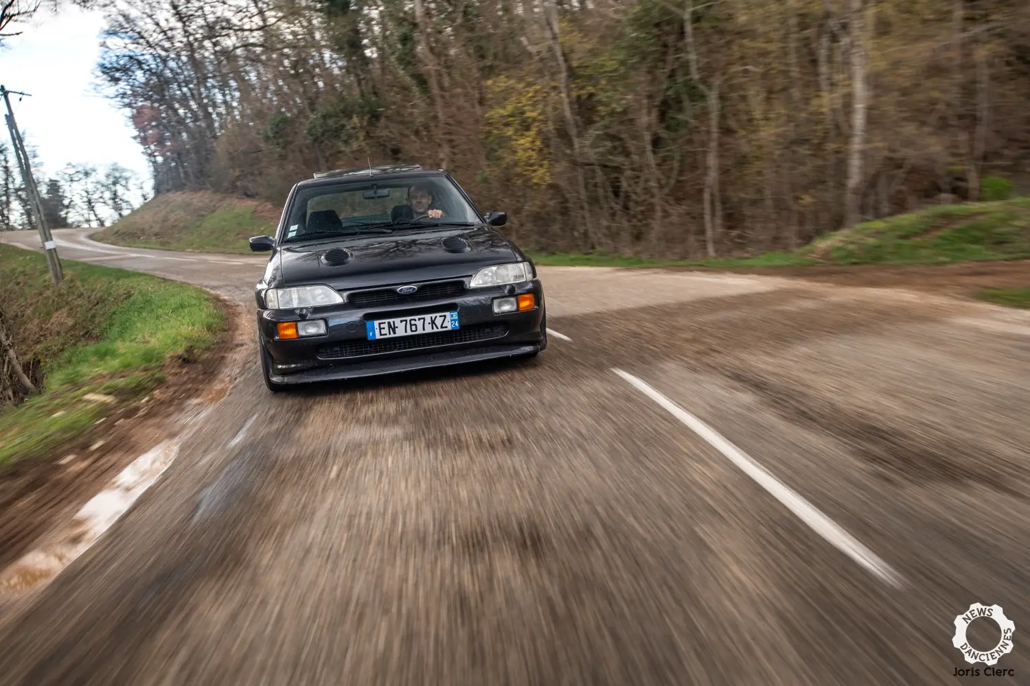Essai d’une Ford Escort RS Cosworth, redoutable d’efficacité