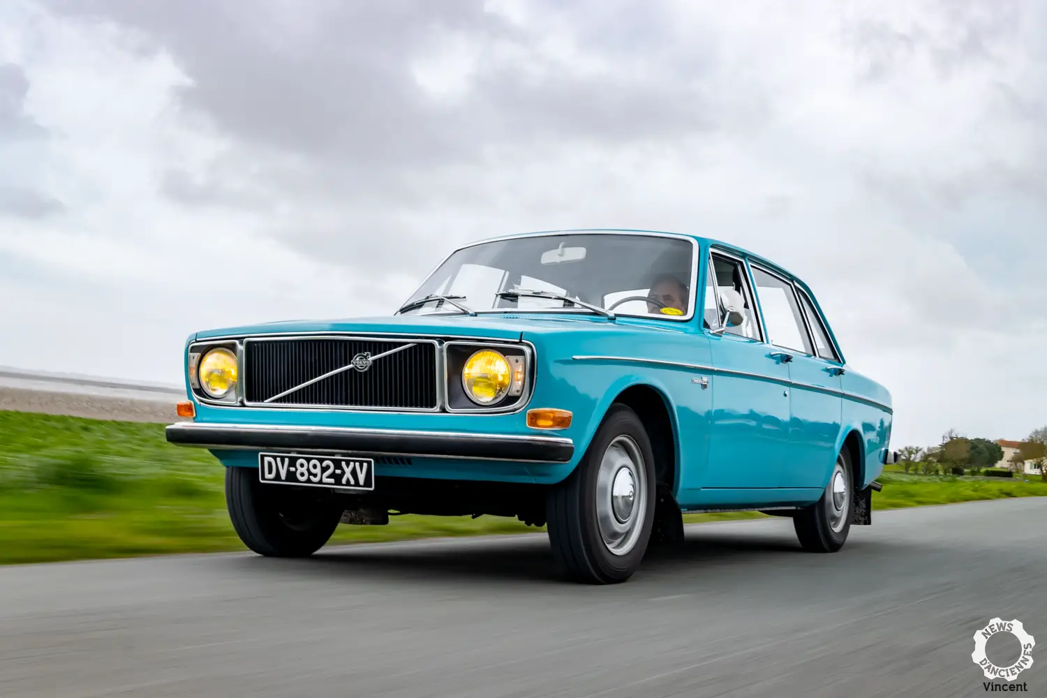 Essai d’une Volvo 144 De Luxe, étonnante et fonctionnelle