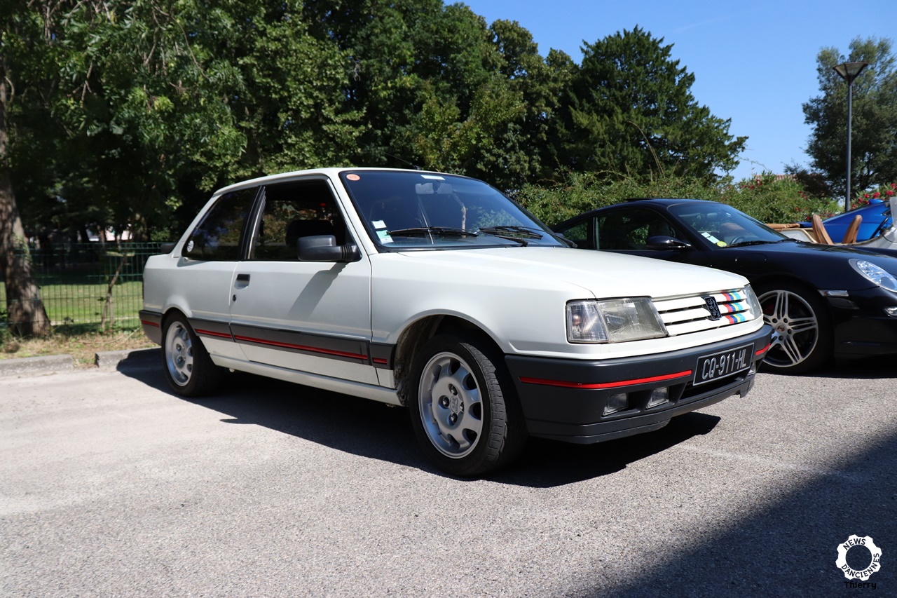 La Peugeot 309 : une crise identitaire et un succès plus tard