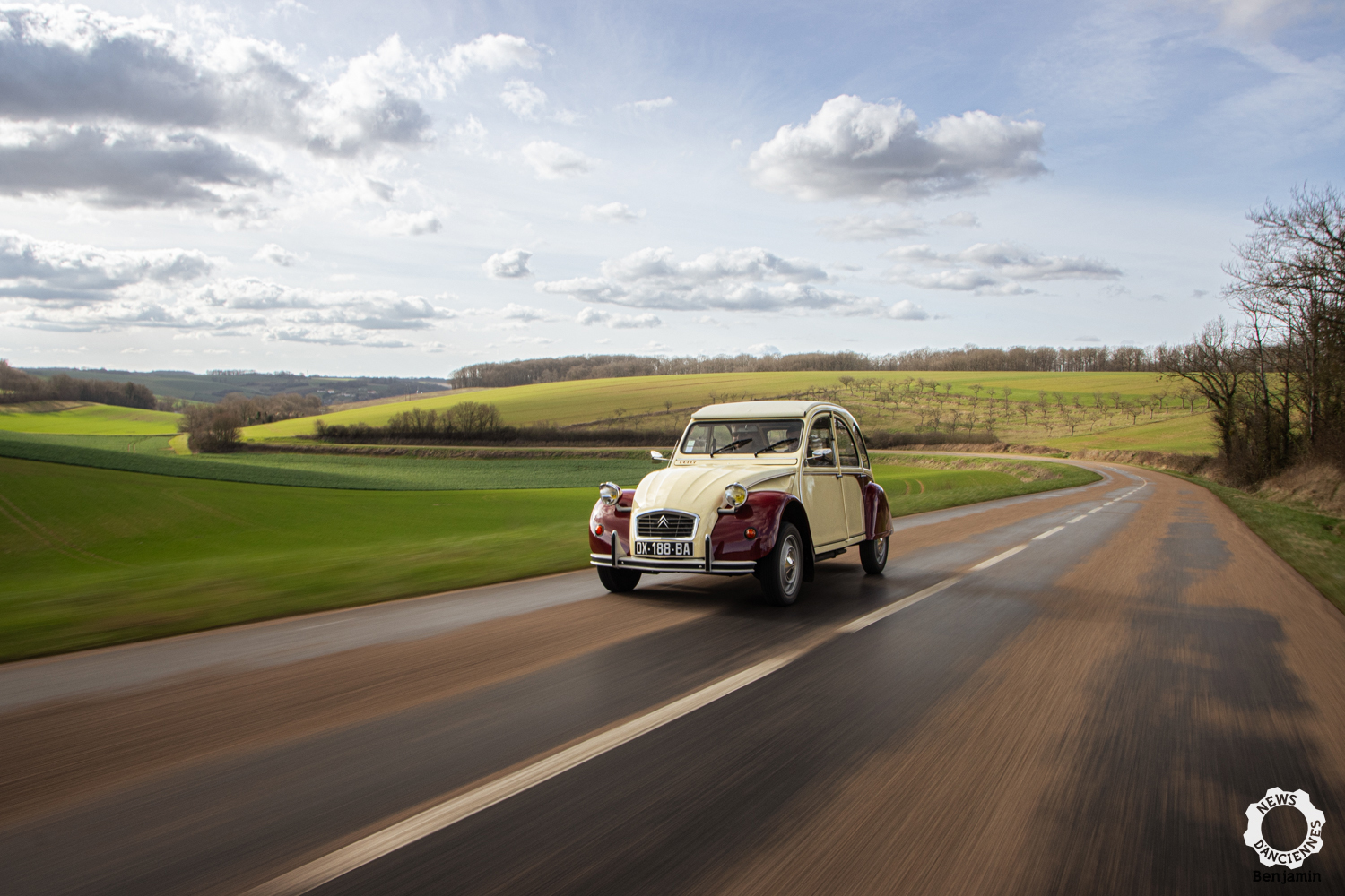 Au volant d’une 2CV Dolly, des couleurs différentes pour une même saveur