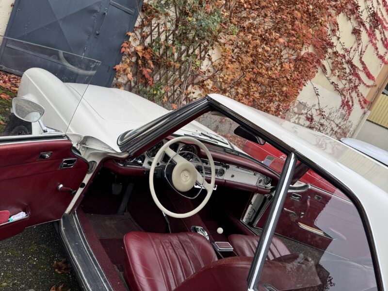 Mercedes 280 SL Pagode