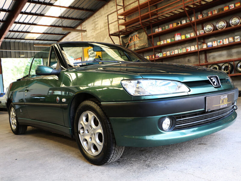Peugeot 306 cabriolet série spéciale "Roland Garros"