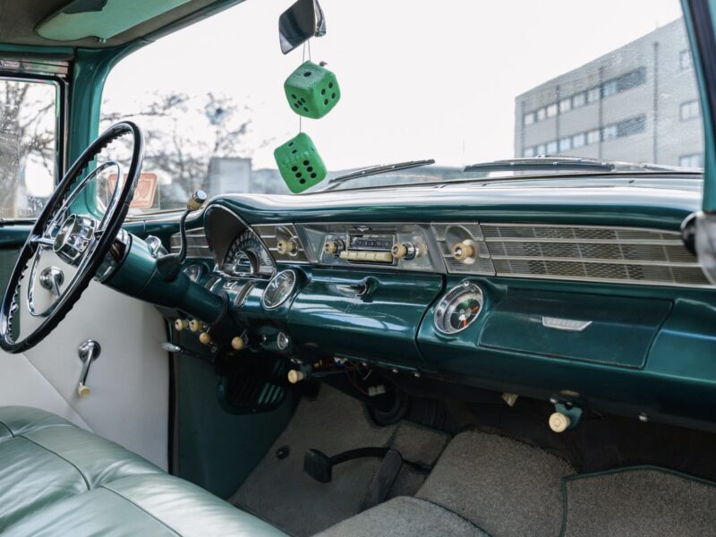 PONTIAC Chieftain Catalina
