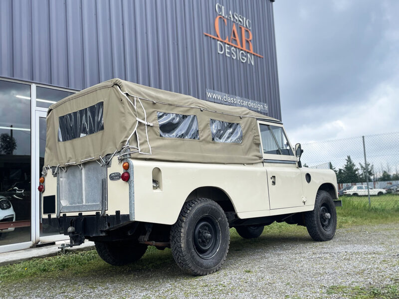 Land Rover 109 série III pick-up