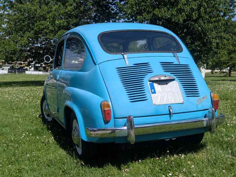 SEAT 600 D