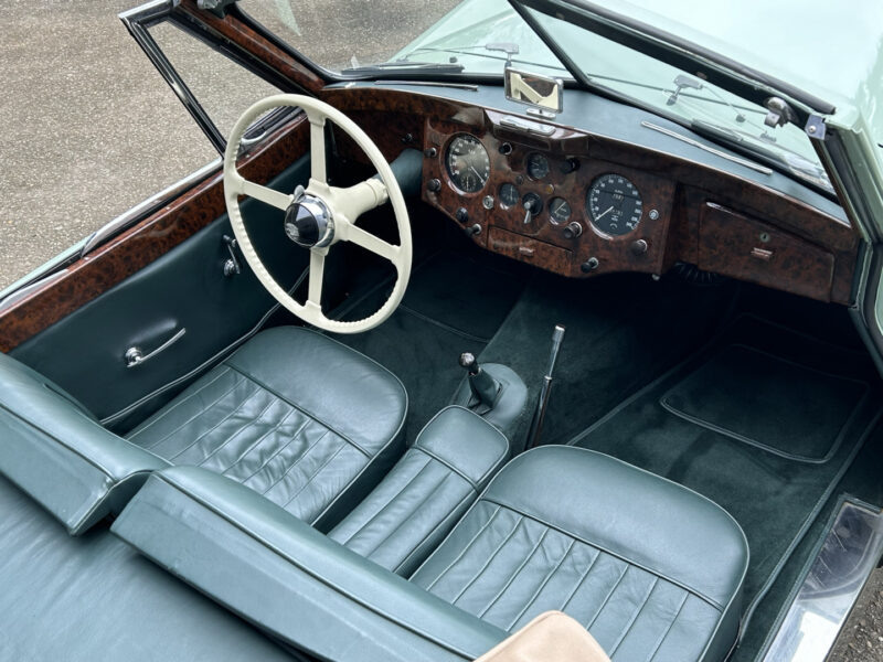 JAGUAR XK120 DHC
