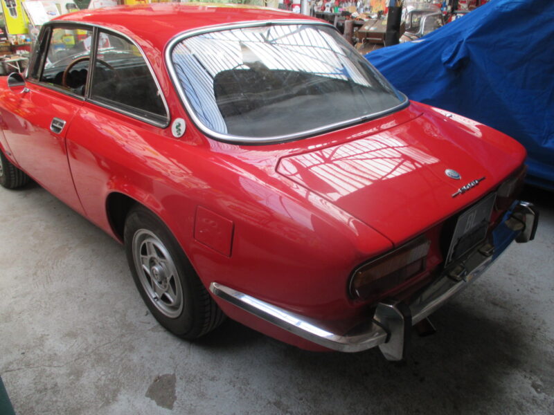 ALFA ROMEO GIULIA 2000 COUPE BERTONE