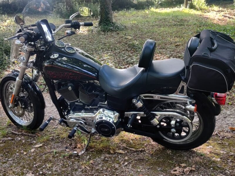 Harley Davidson Dyna LR - ORIGINE AMERIQUE - équipement complet motard fournis
