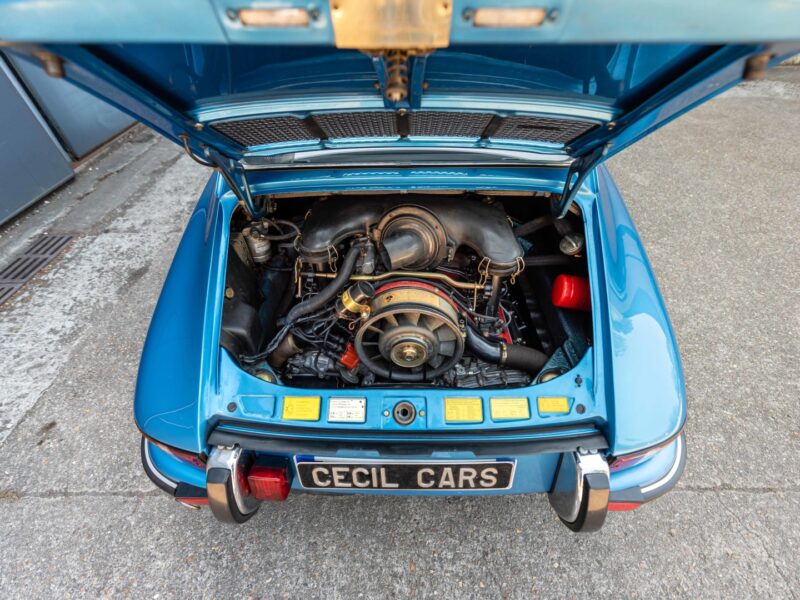 PORSCHE 911 2.4L S