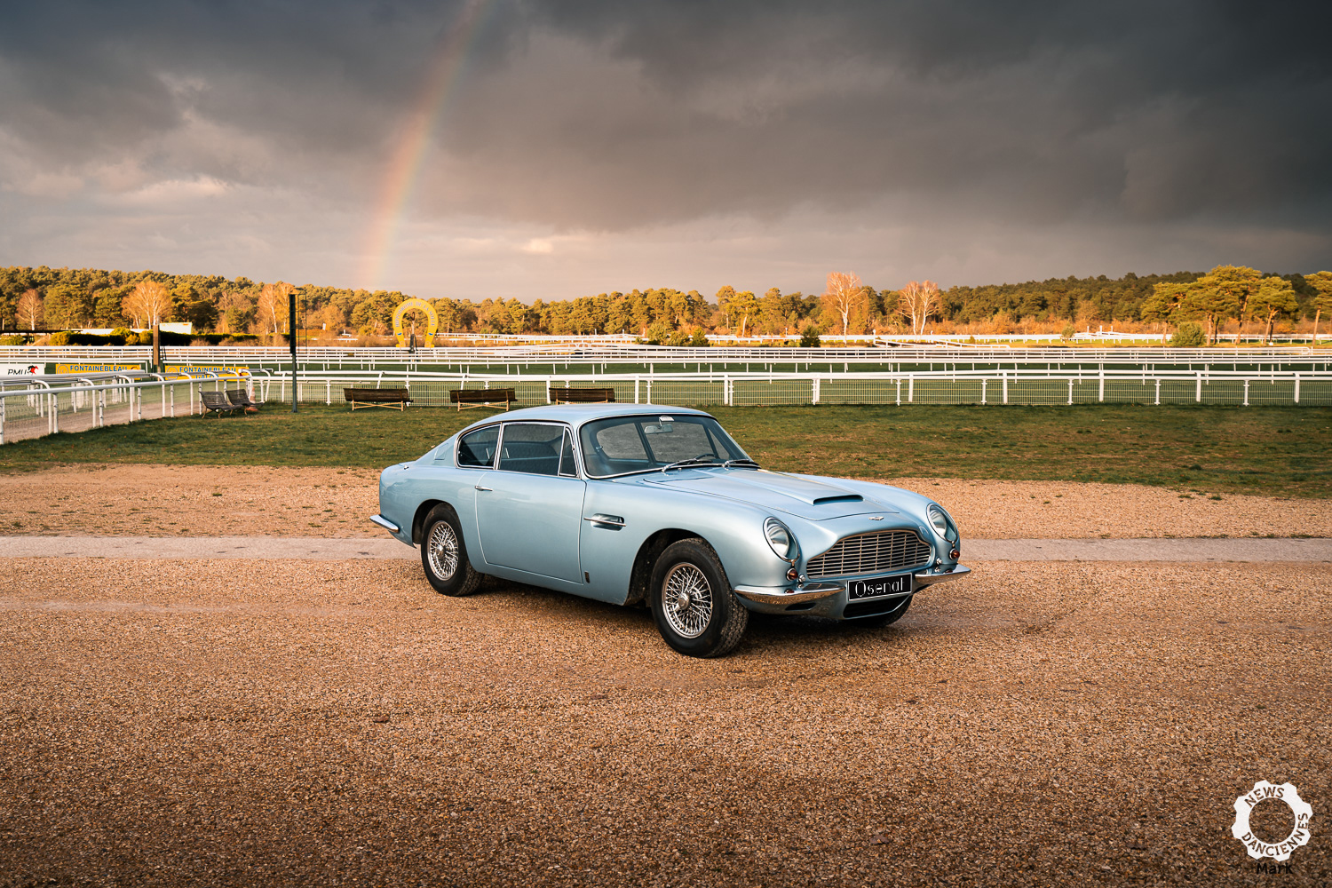 Au volant Aston Martin DB6, une beauté qui doit sortir de l’ombre