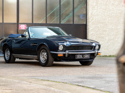 Aston Martin AMV8 Volante