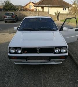 Lancia delta hf turbo