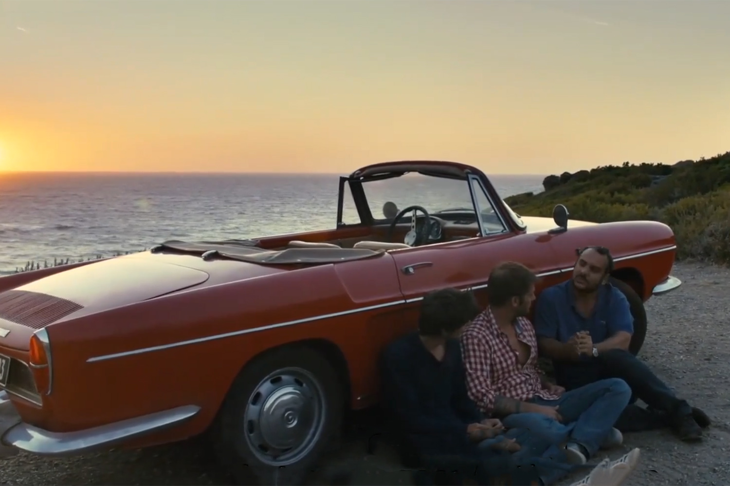 Casting d’Anciennes : La Renault Caravelle 1100 S dans « Comme des Frères »